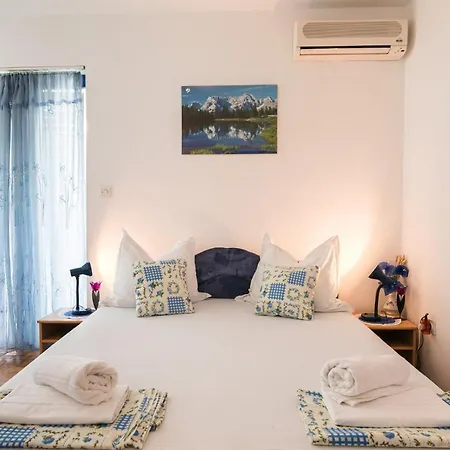 Julia - Apartment Selce