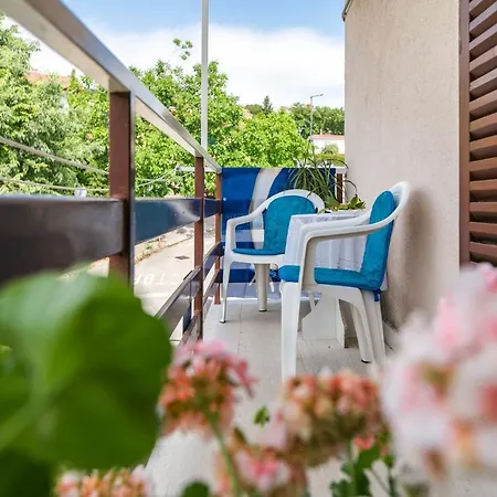 Julia - Appartement Selce